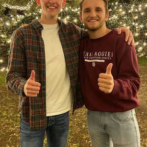 Meet your Posher, Cody